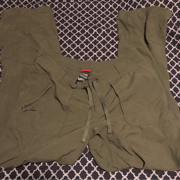 The North Face Pants Women's Sz 10 Hunter Green Roll Up Outdoors Hiking Nylon B6 - Picture 1 of 10